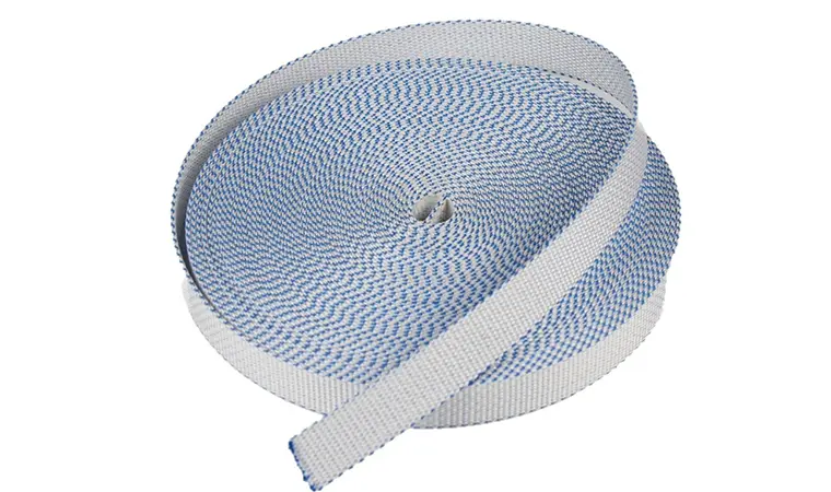 Close-up of white UHMWPE webbing texture, showing its smooth and slippery surface.